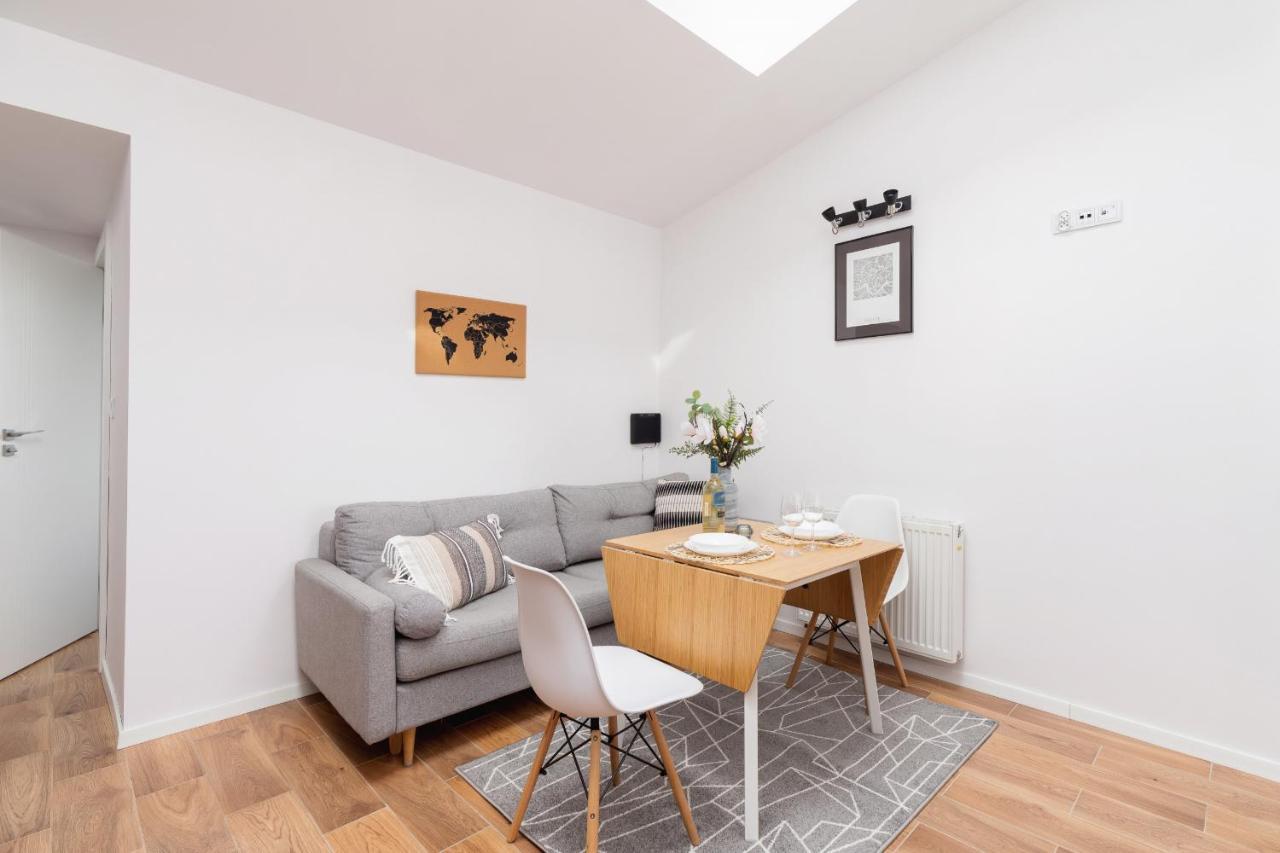 Radziwillowska Apartment Cracow Planty By Noclegi Renters Cracovia Exterior foto